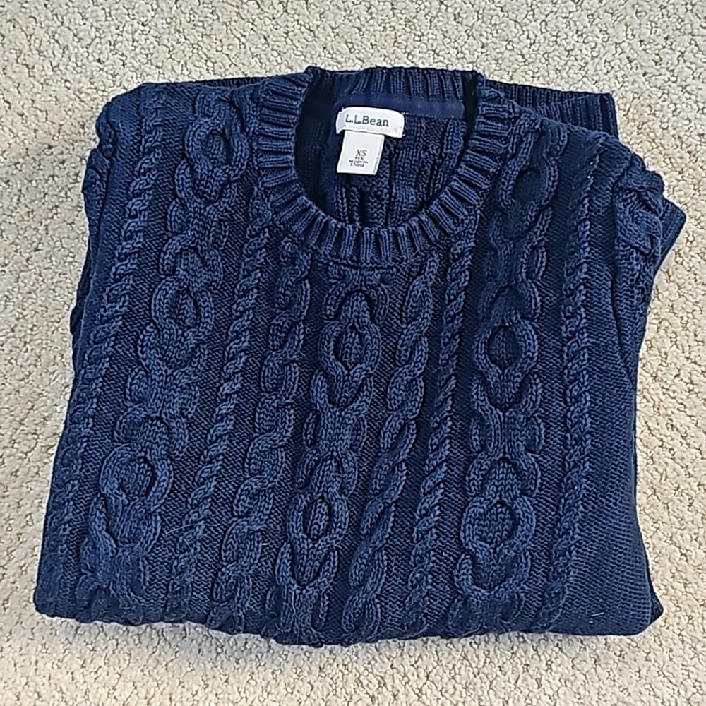 Womens XS Navy cotton cable knit - great condition